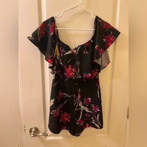 Floral Romper w/ back zipper